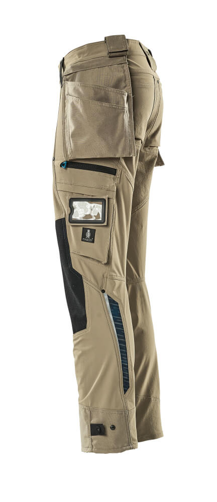 17031-311-55_P08_1000pxweb Trousers with holster pockets