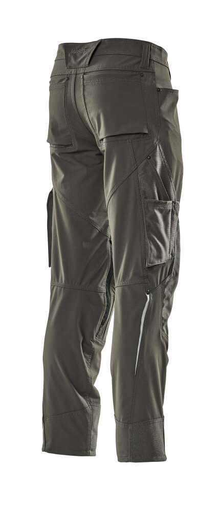 17179-311-18_P16_1000pxweb Trousers with kneepad pockets